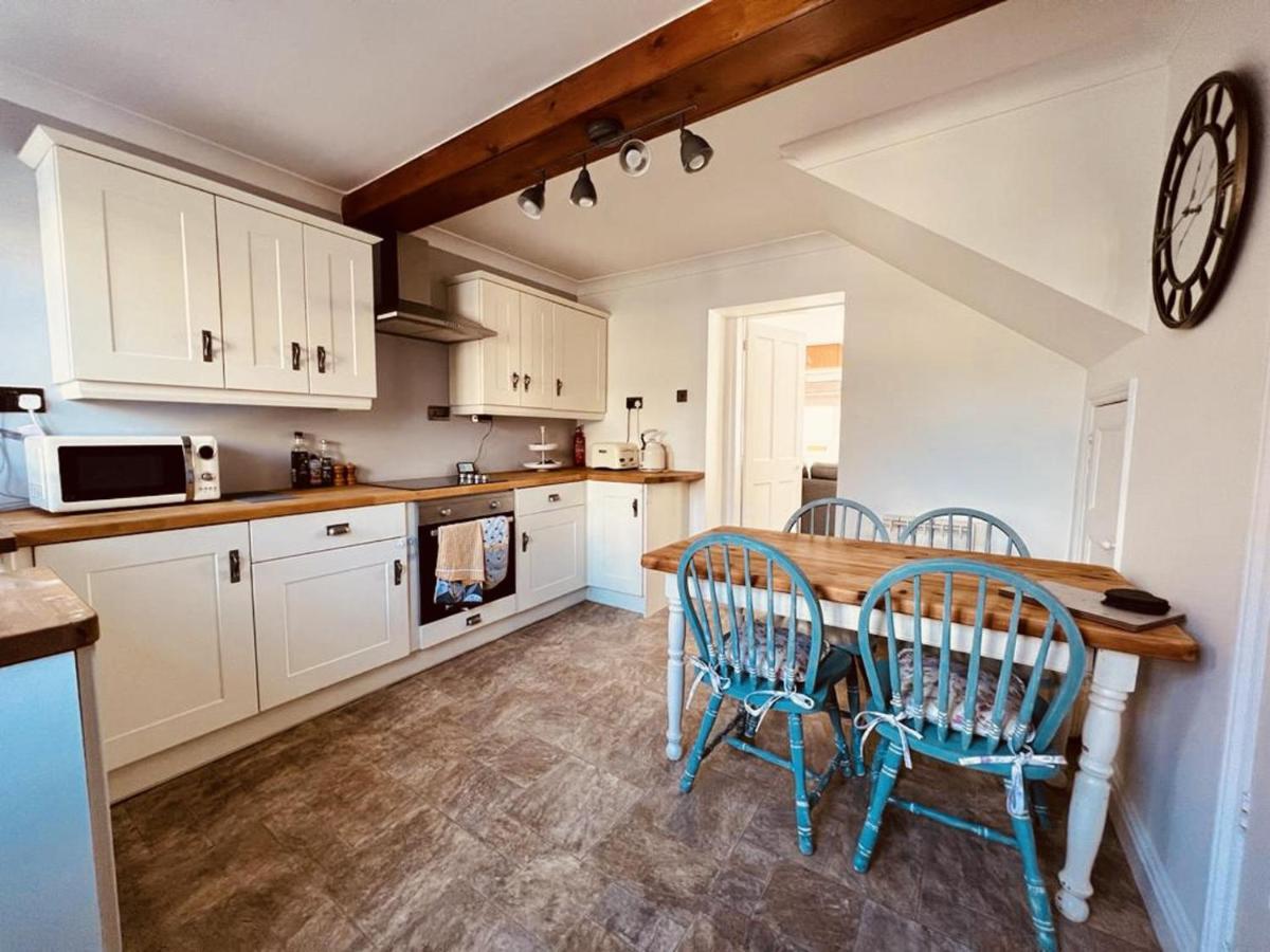 Cosy Cottage Four Miles From Lincoln City Centre Bagian luar foto